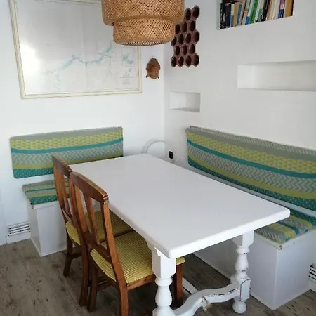 Apartamento En Primera Linea De Playa Salinas *